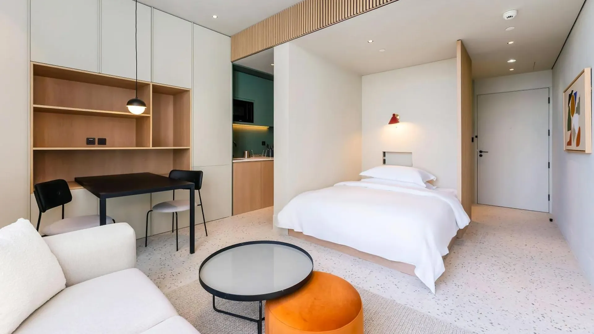 Fam Living - Upside Living - Wfh Friendly-Business Bay Apartment Dubai