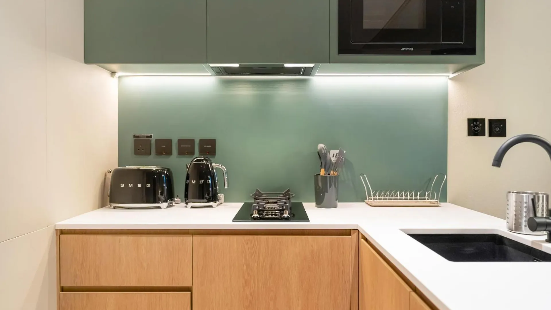 Fam Living - Upside Living - Wfh Friendly-Business Bay Apartment Dubai United Arab Emirates